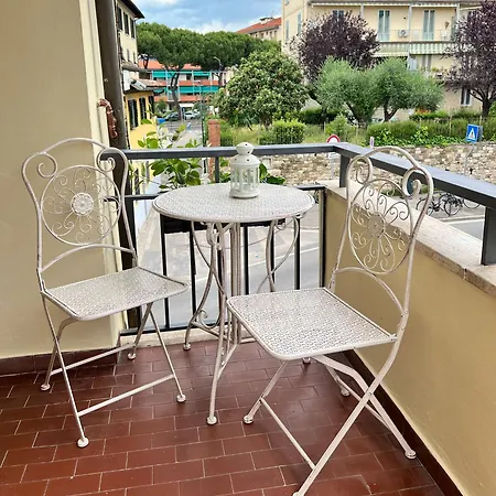 L'angolo Di - The Corner Firenze